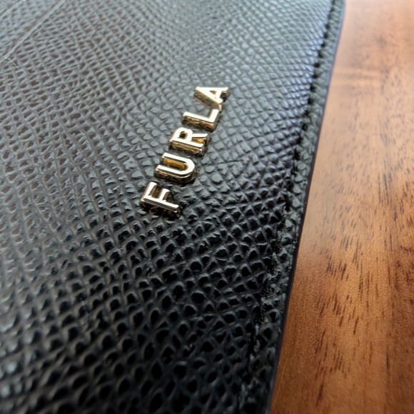 Furla Leather Card Holder with PinMount logo + Dust Bag New in Logo Box ❤️ - Picture 3 of 5